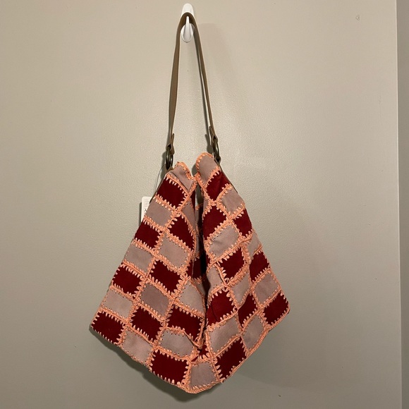RARE NWT Free People Cici Crocheted Hobo Tote Bag - Picture 4 of 5